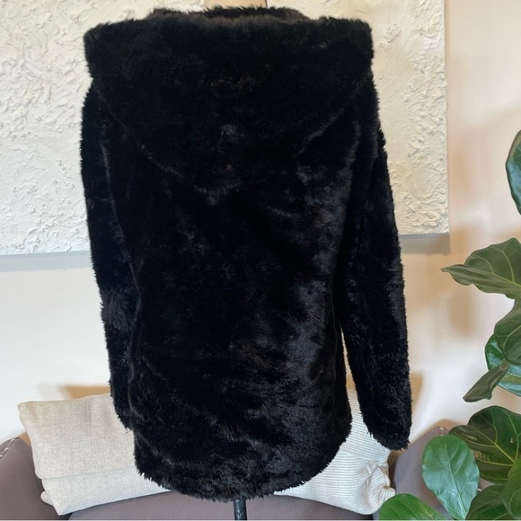 ZARA Women's Coat FAUX FUR Black HOOD DETAIL Soft Furry HOODED Jacket Sz S - Picture 3 of 8